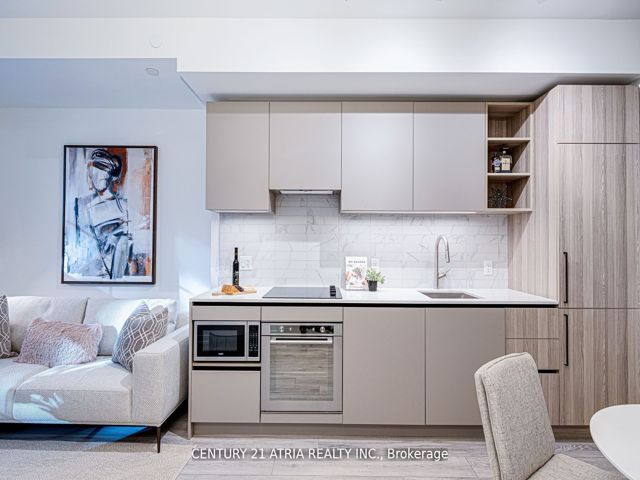 308 - 55 Mercer St