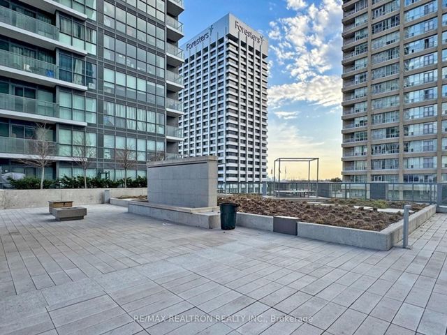 405 - 6 Sonic Way