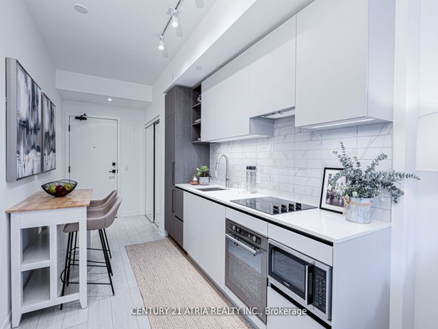 1210 - 55 Mercer St