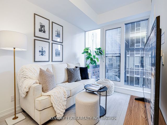 1210 - 55 Mercer St