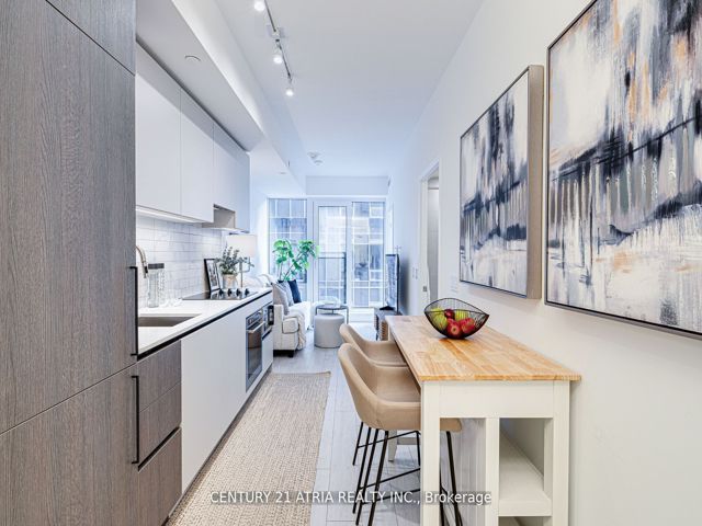 1210 - 55 Mercer St