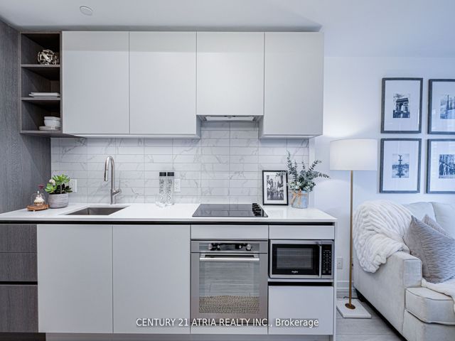 1210 - 55 Mercer St