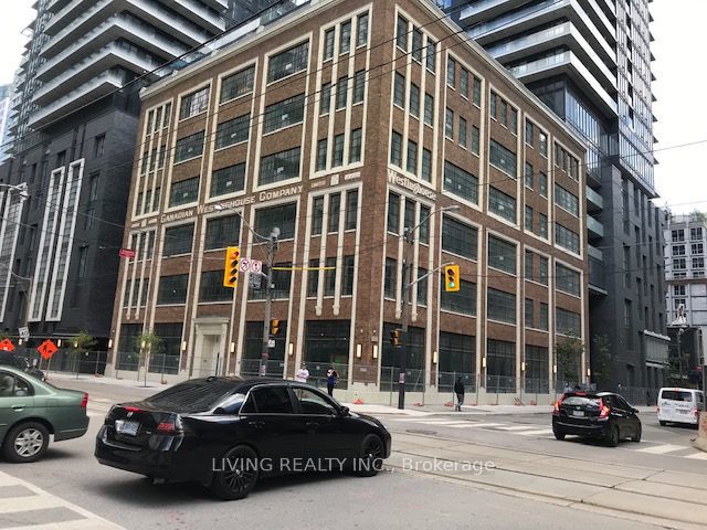 4001 - 115 Blue Jays Way