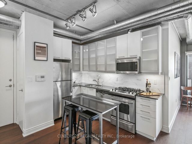 605 - 533 Richmond St W
