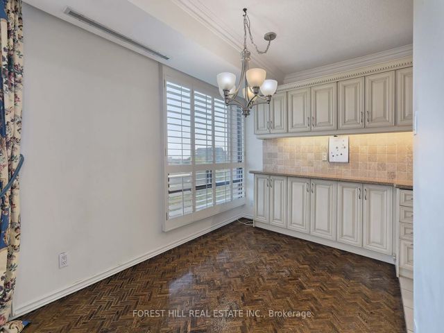 901/902 - 449 Walmer Rd