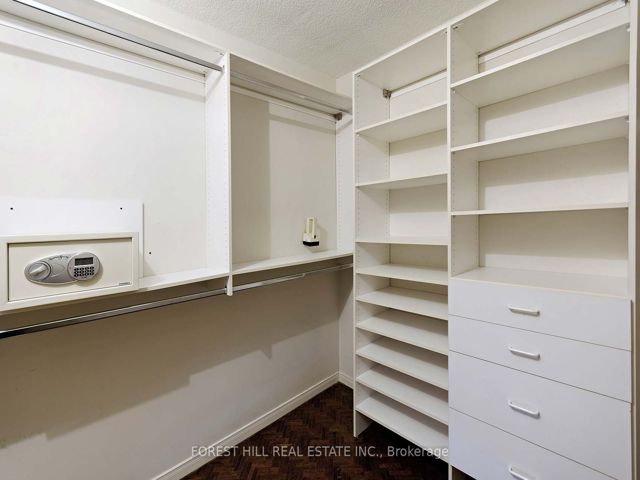 901/902 - 449 Walmer Rd