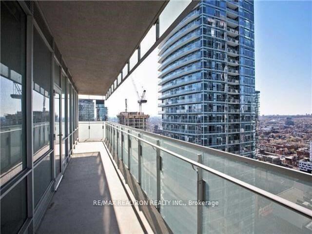 2906 - 80 John St