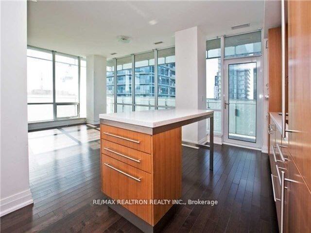 2906 - 80 John St