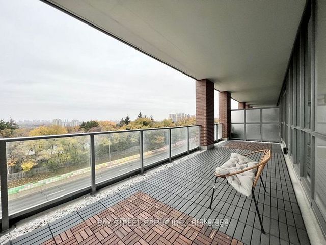 205 - 36 Forest Manor Rd