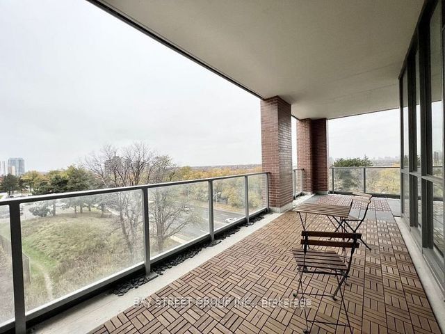 205 - 36 Forest Manor Rd