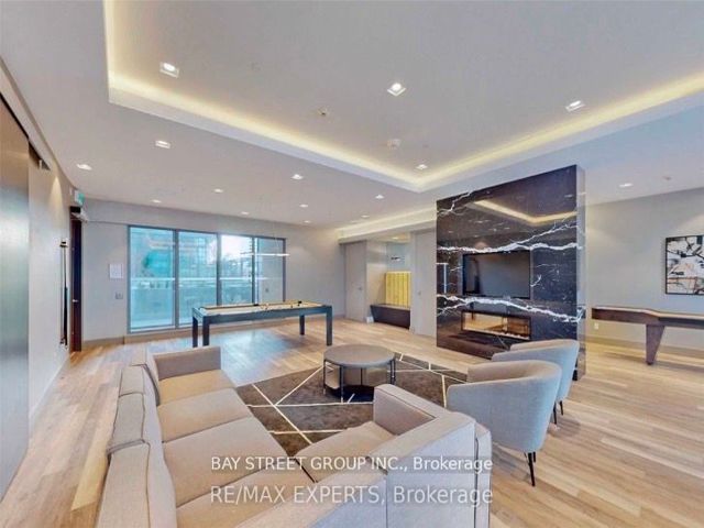 205 - 36 Forest Manor Rd