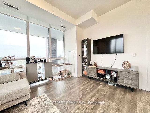 205 - 36 Forest Manor Rd