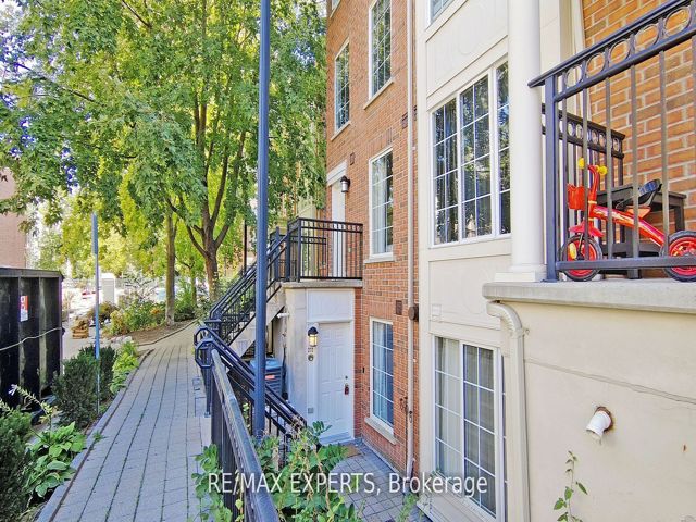 272 - 3 Everson Dr