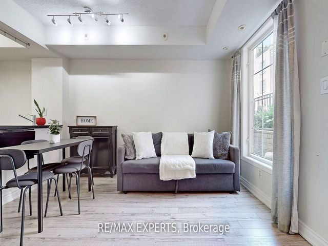 272 - 3 Everson Dr