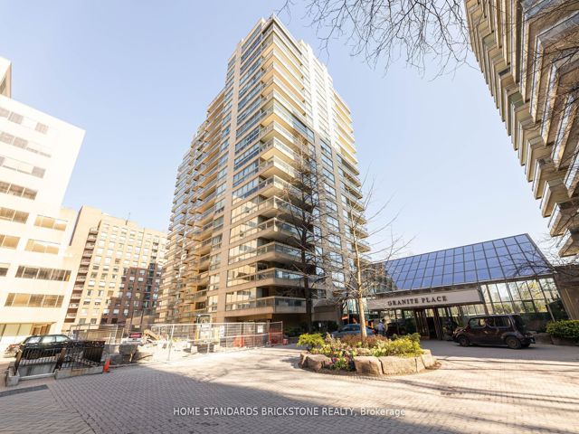 805 - 61 St Clair Ave W