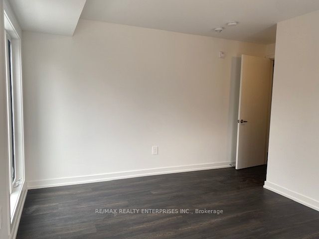 C224 - 1660 Victoria Park Ave