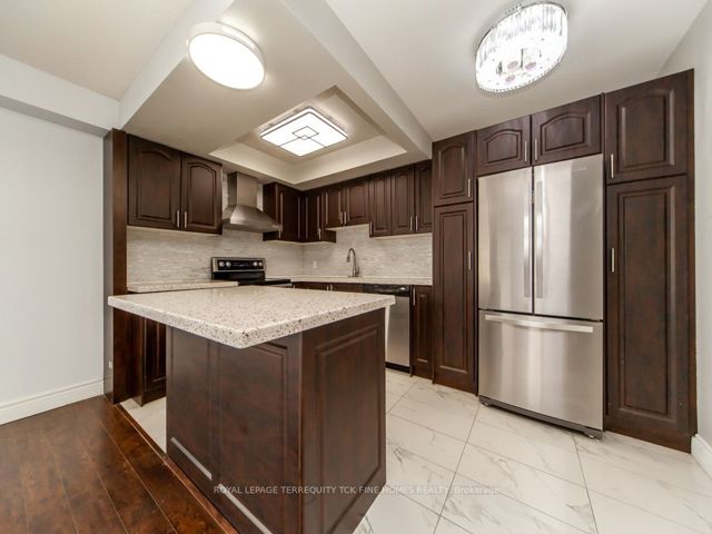 1905 - 215 Wynford Dr