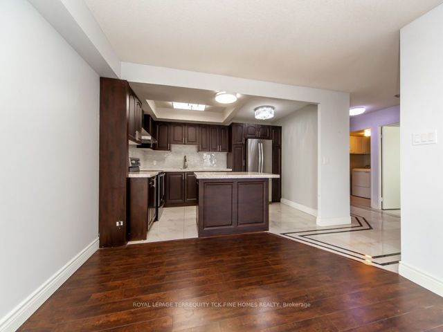 1905 - 215 Wynford Dr