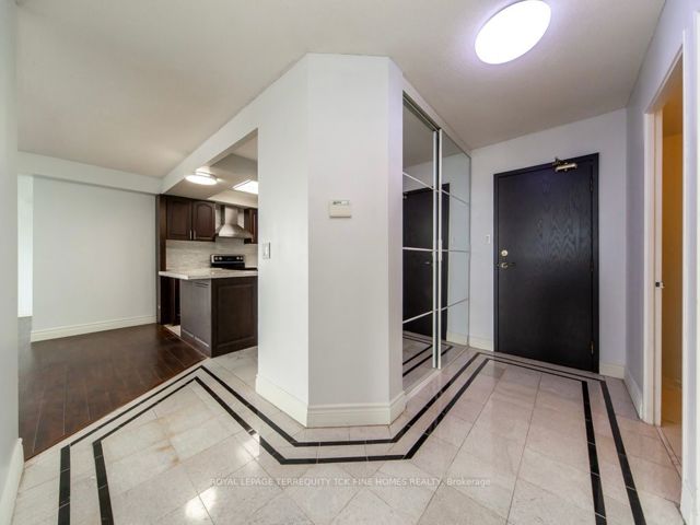 1905 - 215 Wynford Dr