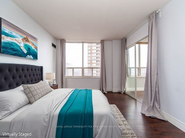 1905 - 215 Wynford Dr