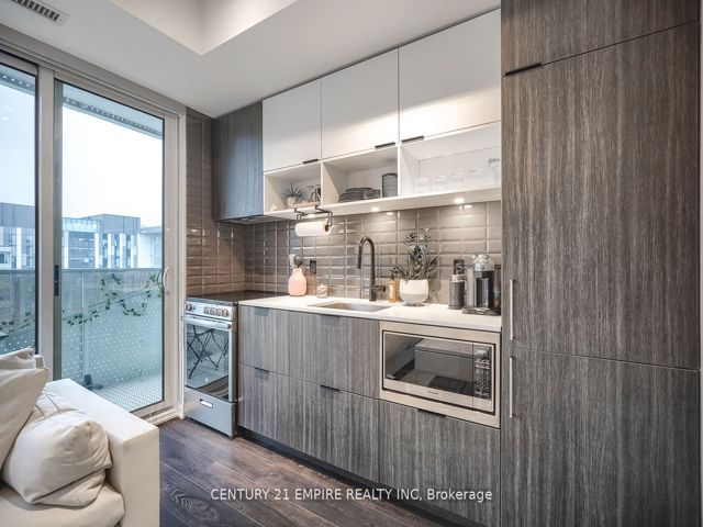 812 - 60 Tannery Rd