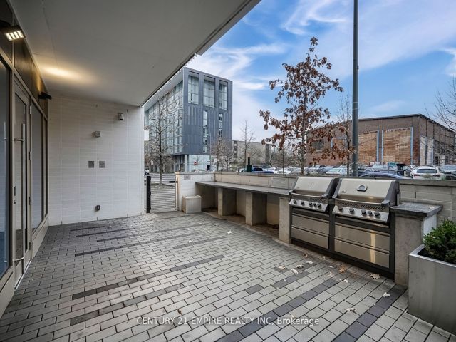 812 - 60 Tannery Rd