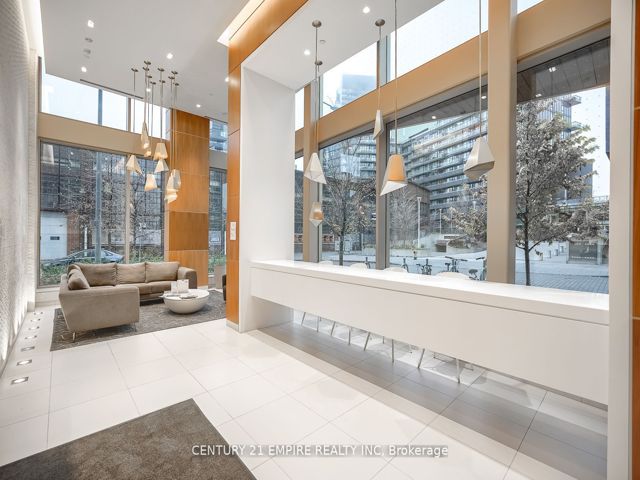 812 - 60 Tannery Rd