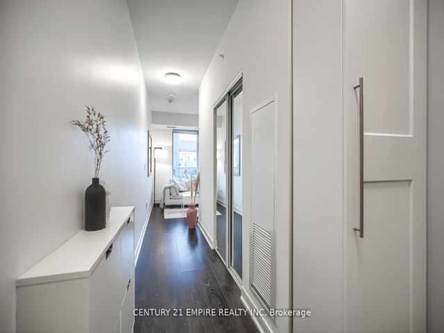 812 - 60 Tannery Rd