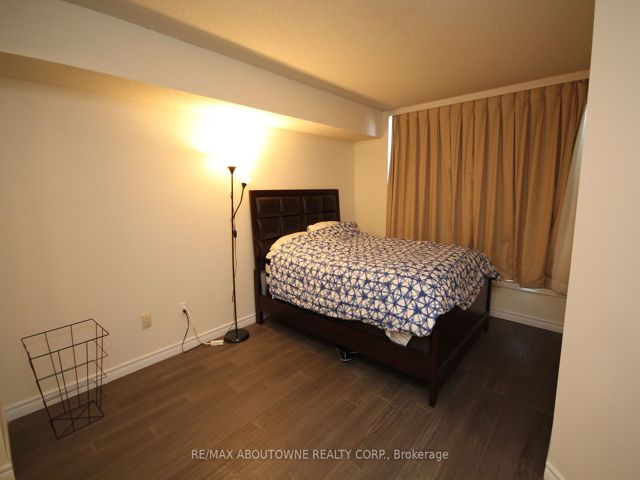 809 - 38 Elm St