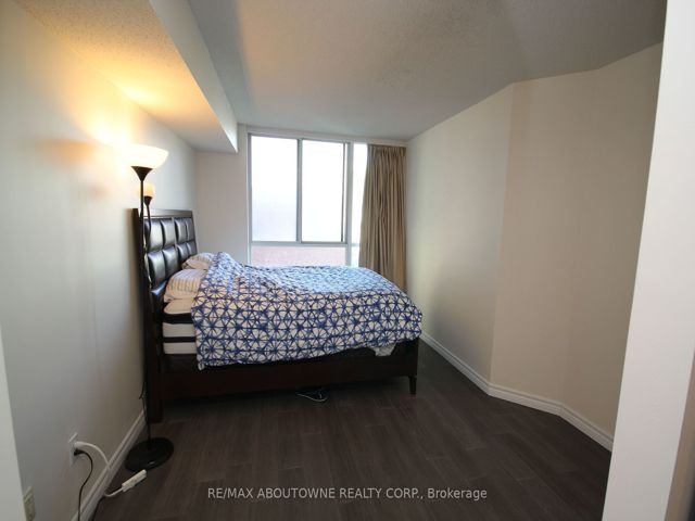 809 - 38 Elm St