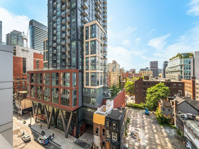 3012 - 125 Peter St