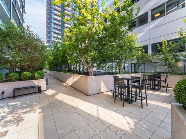 3012 - 125 Peter St