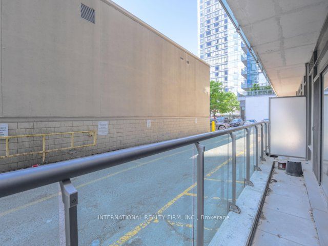 101 - 21 Scollard St