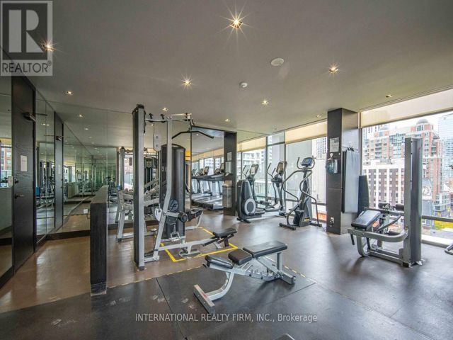 101 - 21 Scollard St