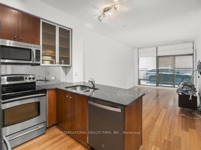 101 - 21 Scollard St