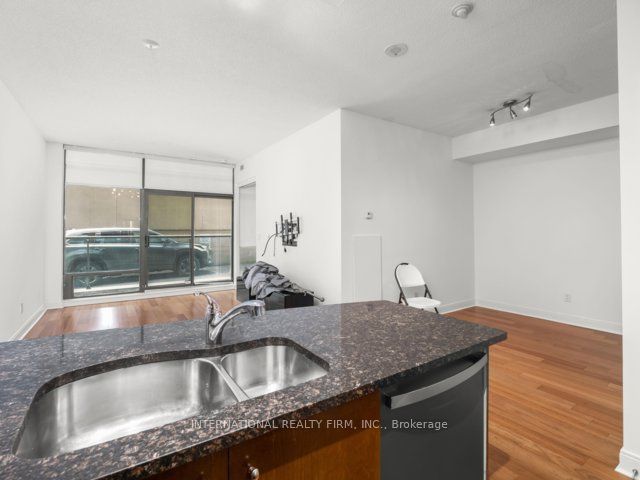 101 - 21 Scollard St