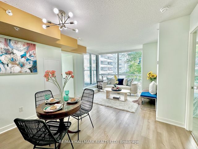 207 - 5740 Yonge St