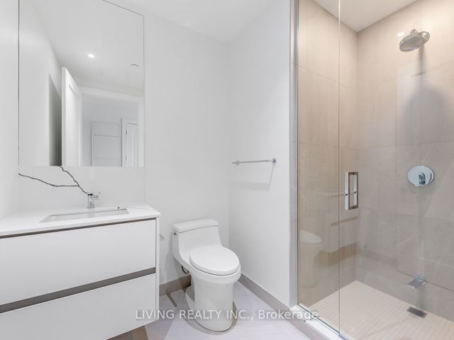 606 - 2 Forest Hill Rd