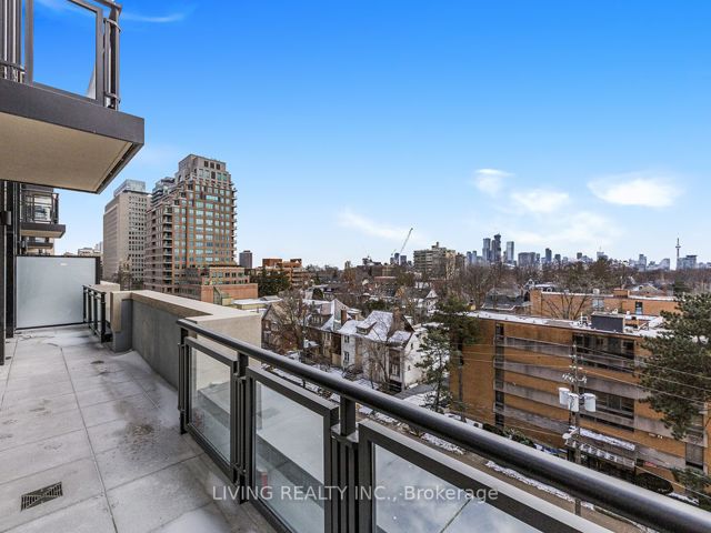 606 - 2 Forest Hill Rd