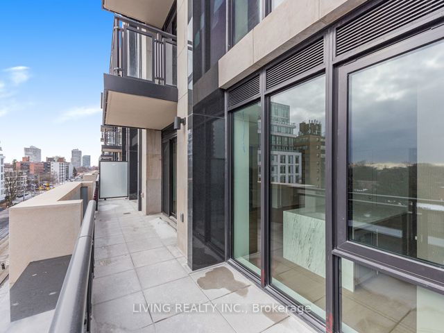 606 - 2 Forest Hill Rd