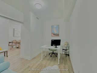 221 - 621 Sheppard Ave E