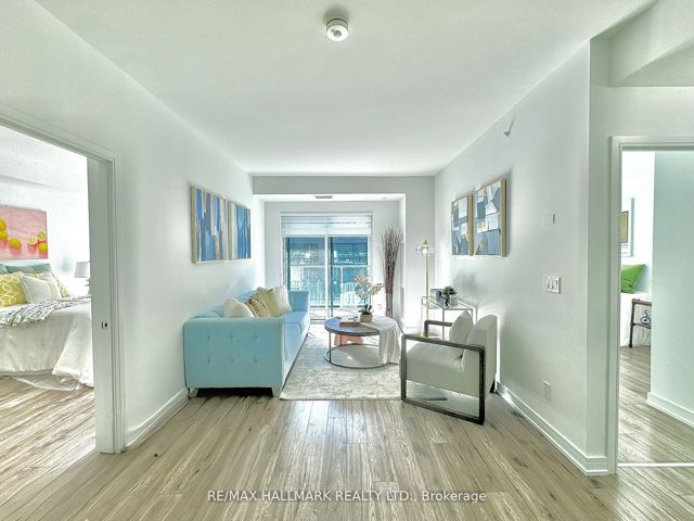 221 - 621 Sheppard Ave E