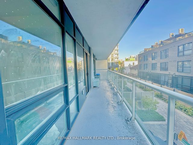 221 - 621 Sheppard Ave E