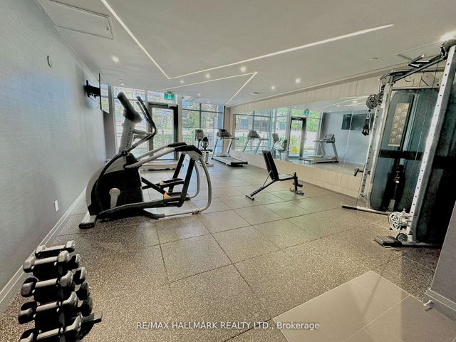 221 - 621 Sheppard Ave E