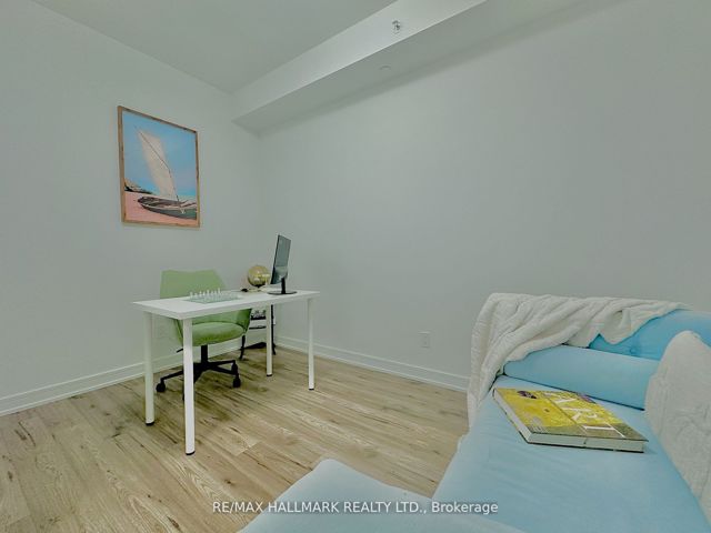 221 - 621 Sheppard Ave E