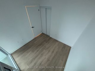2809 - 127 Broadway Ave