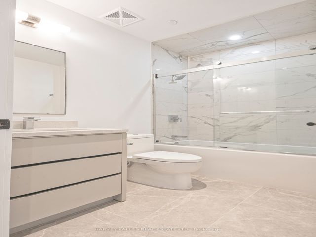 1607 - 215 Lonsdale Rd