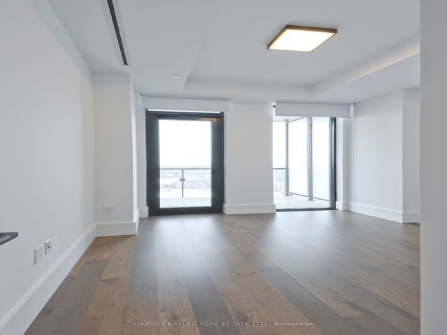 1607 - 215 Lonsdale Rd