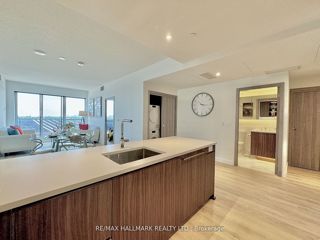 1902 - 25 Mcmahon Dr