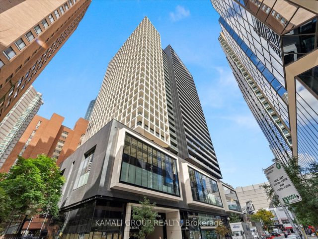 904 - 20 Edward St